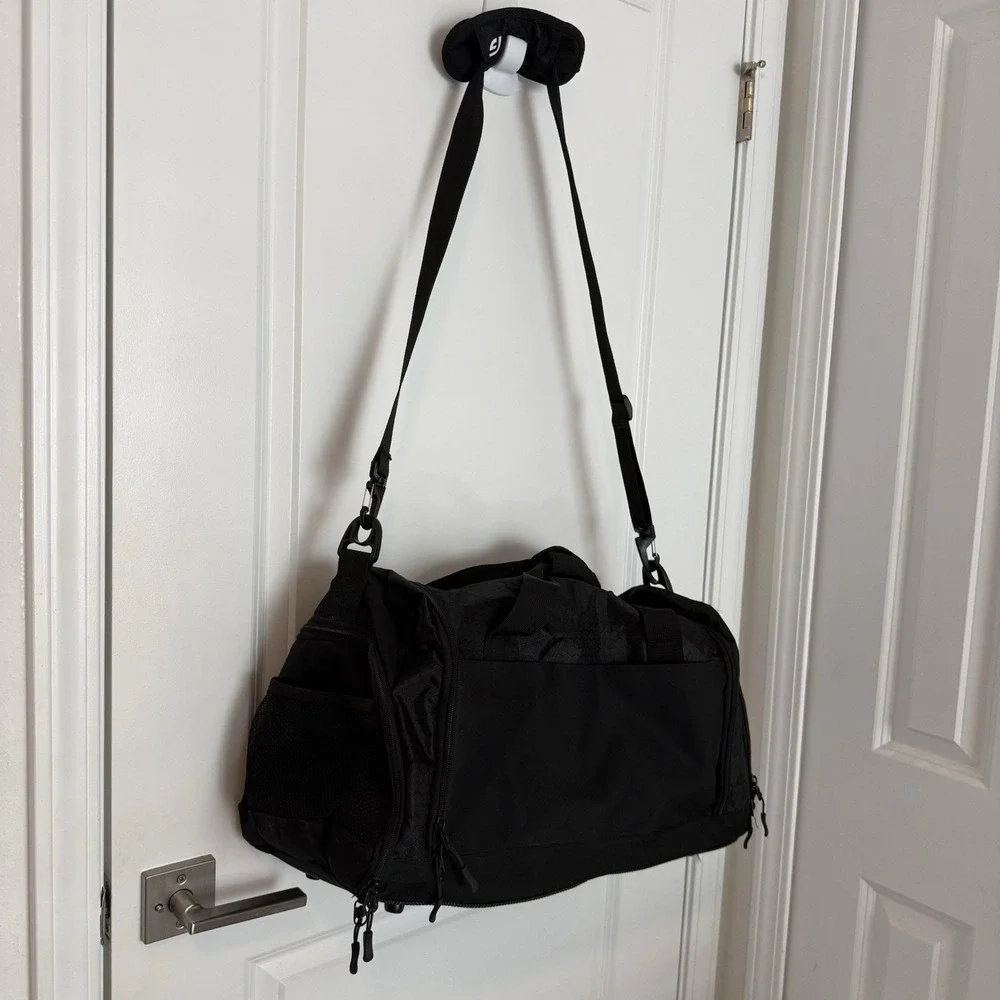 FocusGear Ultimate Gym Bag 2.0, 15x10x9